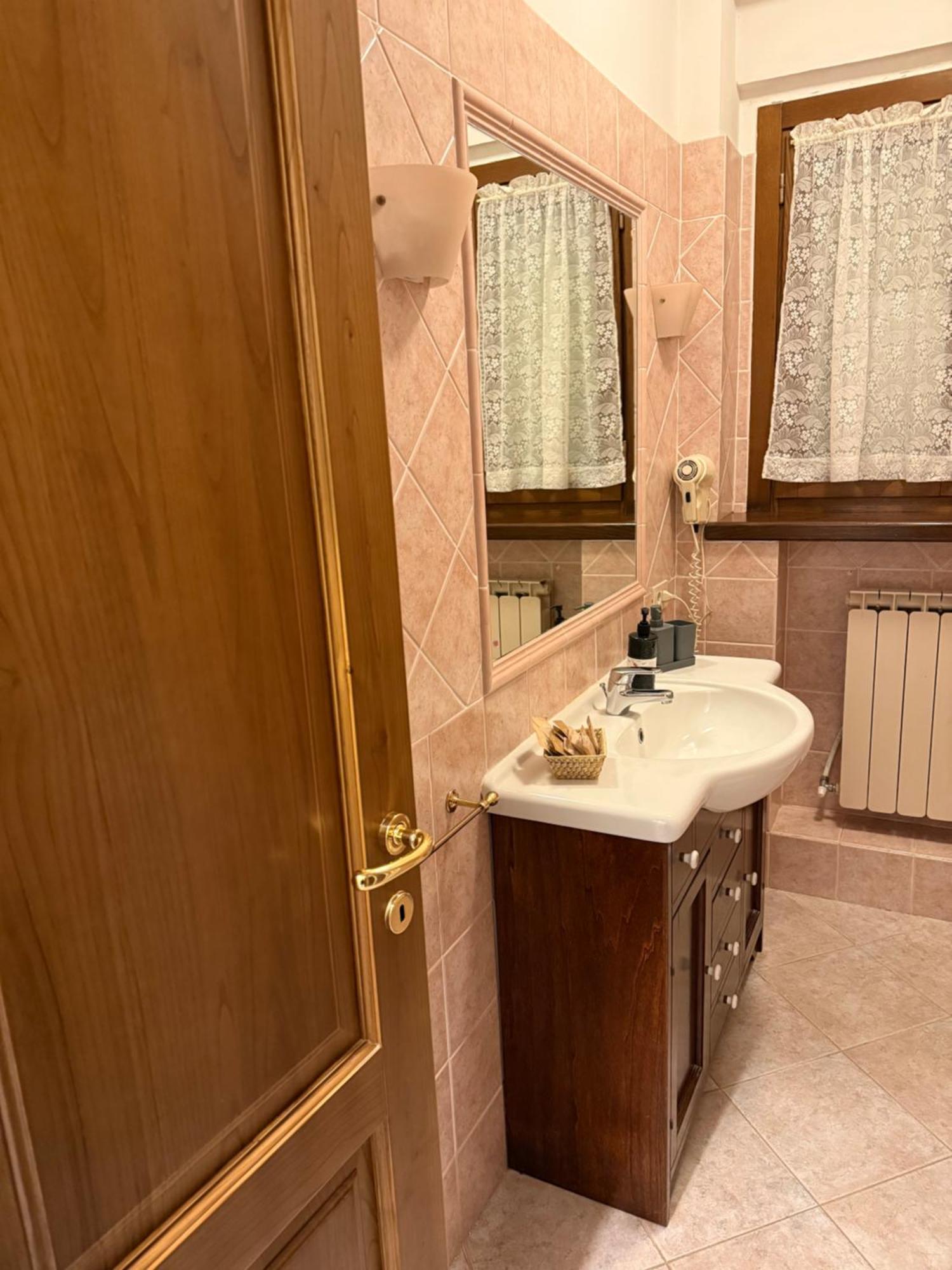 Apartamento Chianciano Lettings Chianciano Terme Exterior foto